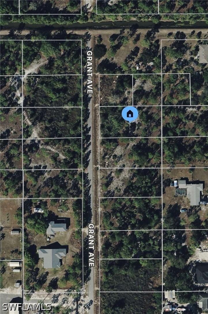 320 Grant Ave., Lehigh Acres, FL 33936
