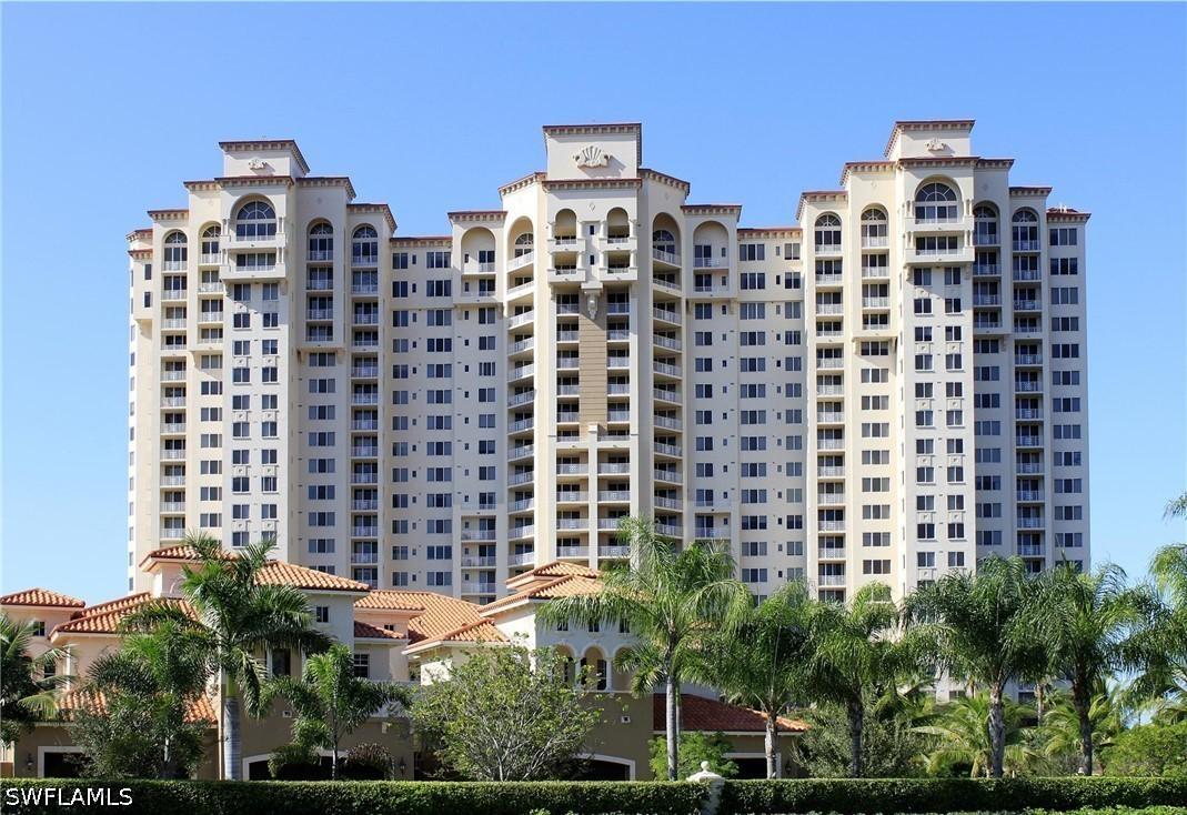 6597 Nicholas Blvd. #406, Naples, FL 34108