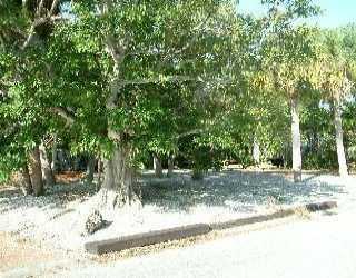 601 Sandy Nook St, Siesta Key, FL 34242