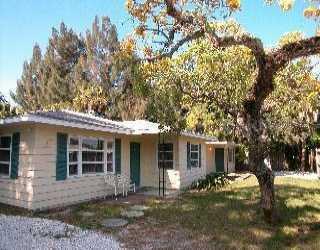 1144 Crescent St., Sarasota, FL 34242