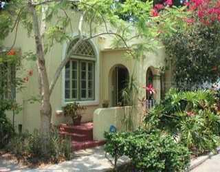 527 Madison Ct., Sarasota, FL 34236