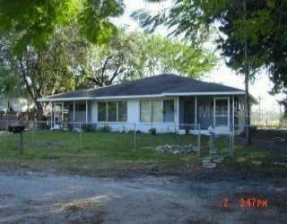 2100 Bay St St., Sarasota, FL 34237