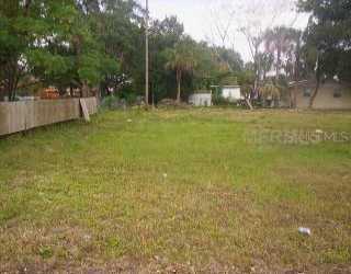 1843 24th St., Sarasota, FL 34234