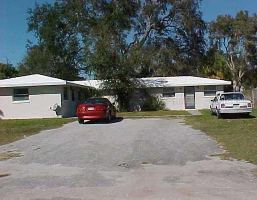 2029 Pine Ter., Sarasota, FL 34231