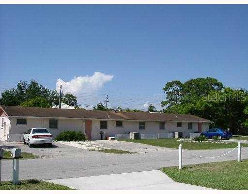 5868 Colonial Dr., Sarasota, FL 34231