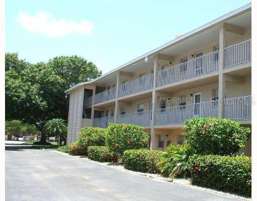 3985 Maceachen Blvd. #221, Sarasota, FL 34233