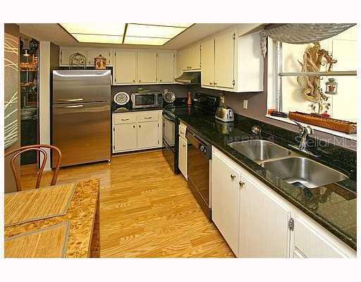 6220 Green View Cir. #62, Sarasota, FL 34231