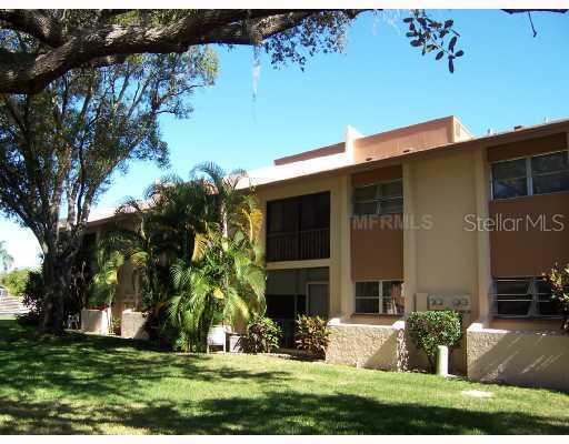 2444 Clubhouse Dr. #204, Sarasota, FL 34232