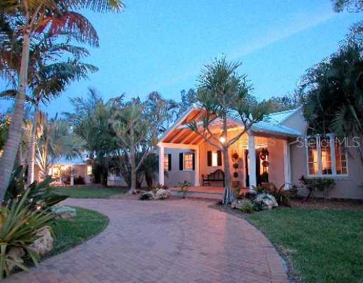 670 Norsota Way Way, Sarasota, FL 34242