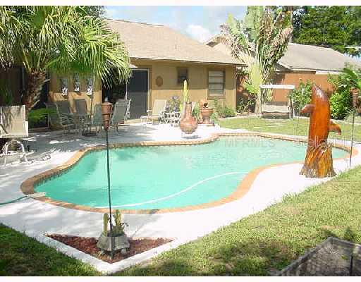 6641 Mauna Loa Blvd., Sarasota, FL 34241