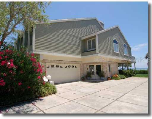 37 Tidy Island Blvd., Bradenton, FL 34210