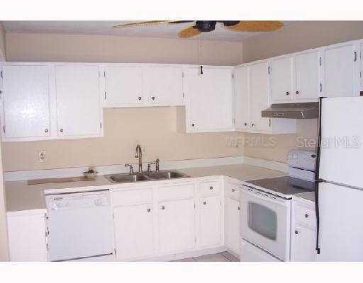 1697 Brookhouse Cir. #215, Sarasota, FL 34231