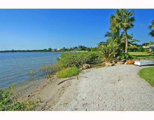 2212 6th St., Palmetto, FL 34221