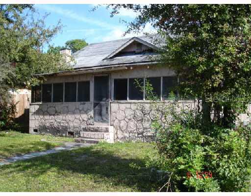 2400 Pershing Ave., Sarasota, FL 34234