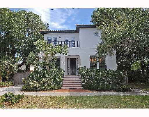 1723 Oak St., Sarasota, FL 34236