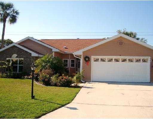 5708 E 39th Street Cir., Bradenton, FL 34203