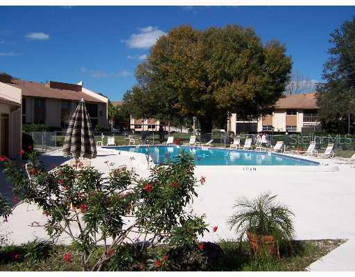 2568 Clubhouse Cir. #101, Sarasota, FL 34232