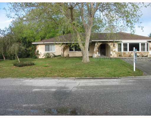 2812 Tanglewood Dr., Sarasota, FL 34239