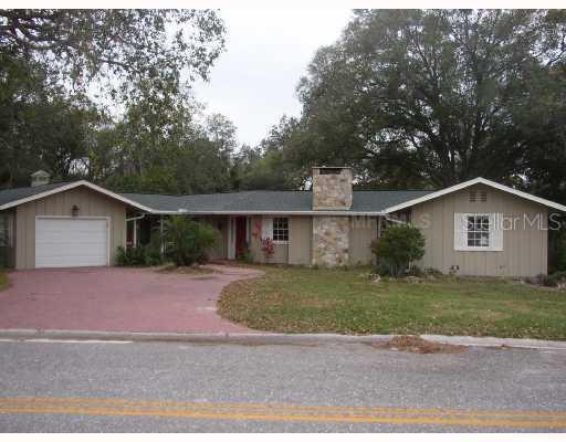 3204 Tanglewood Dr., Sarasota, FL 34239