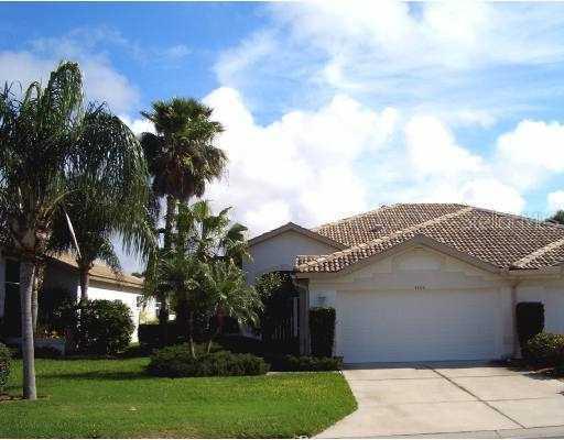 9552 Forest Hills Cir., Sarasota, FL 34238