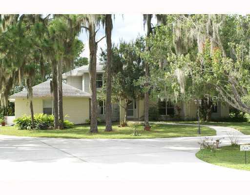606 137th St., Sarasota, FL 34212
