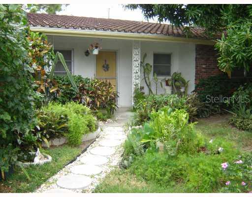 2427 Foster Ln., Sarasota, FL 34239