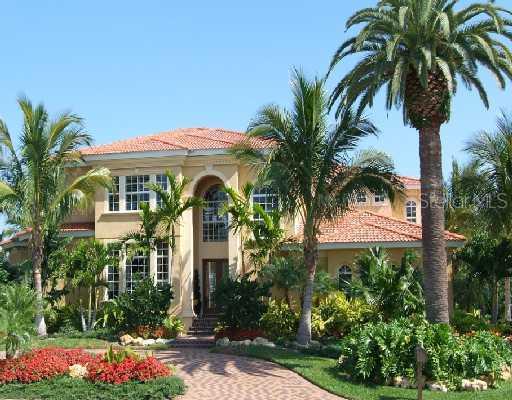 1015 Bogey Ln., Longboat Key, FL 34228