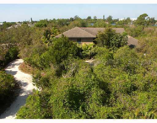 2777 Lemon Ave., Englewood, FL 34223