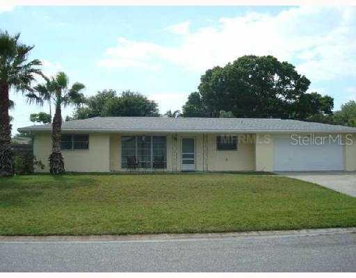 2735 Jefferson Cir., Sarasota, FL 34239