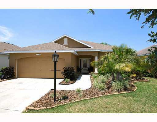 818 Springwood Cir., Bradenton, FL 34212