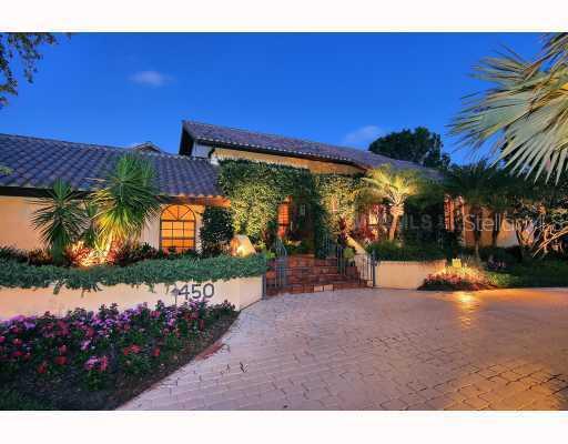 450 E Royal Flamingo Dr., Sarasota, FL 34236