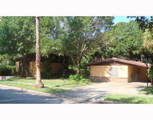 3820 Flores Ave., Sarasota, FL 34239