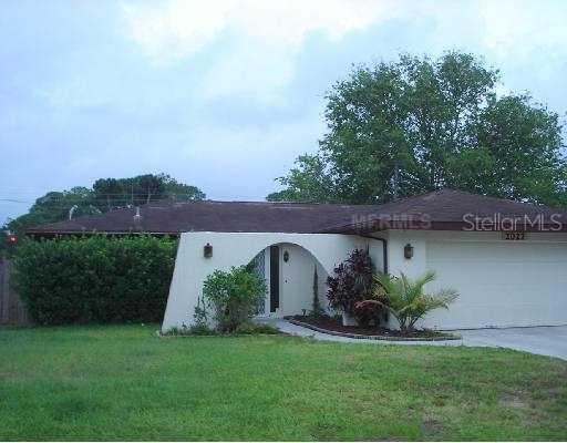 2027 Upton Ave., Sarasota, FL 34232