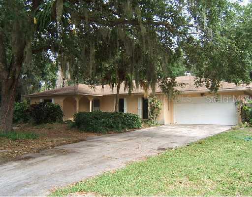 1615 E Pine St., Nokomis, FL 34275