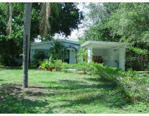 2215 Floyd St., Sarasota, FL 34239
