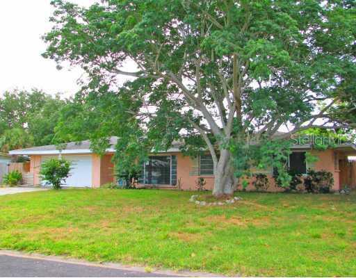 2736 Hibiscus St., Sarasota, FL 34239