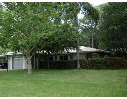 2529 Amanda Dr., Sarasota, FL 34232