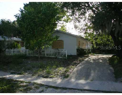 2918 W Tamiami Cir., Sarasota, FL 34234