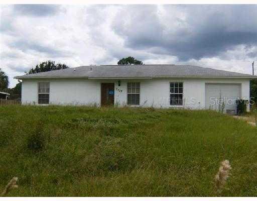 2713 Vizza Ln., North Port, FL 34286