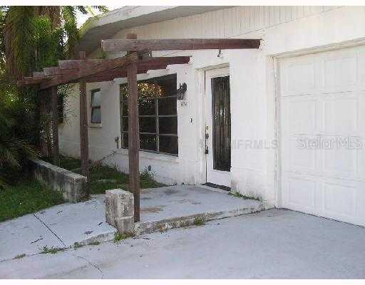 5727 Waneta Pl., Sarasota, FL 34231