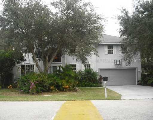 4745 Maid Marian Ln., Sarasota, FL 34232