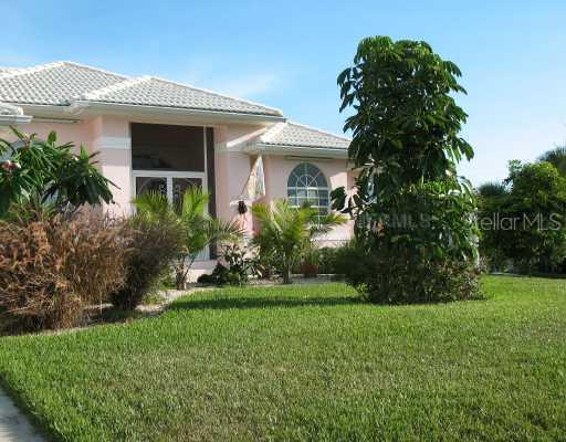 725 Lesia Dr., Nokomis, FL 34275