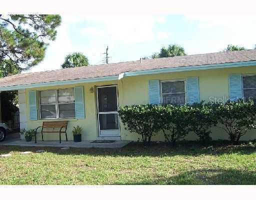 2824 Williamsburg St., Sarasota, FL 34231