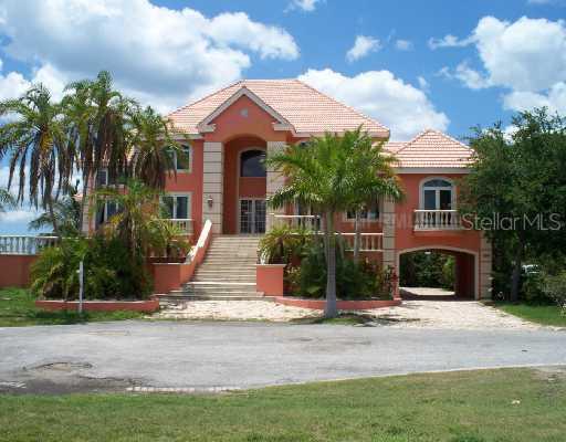 1001 Tocobaga Ln., Sarasota, FL 34236