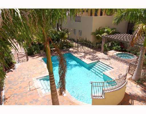 1541 Oak St. #11, Sarasota, FL 34236