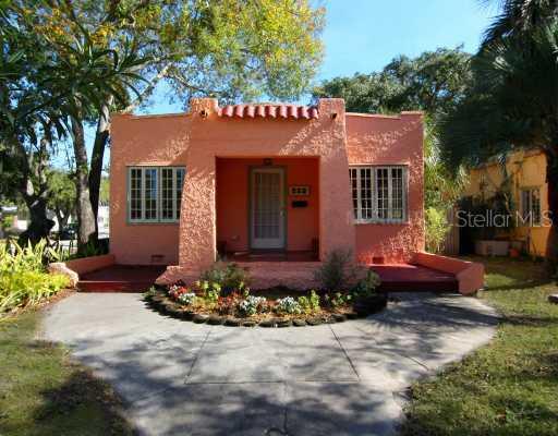 642 Gillespie Ave., Sarasota, FL 34236