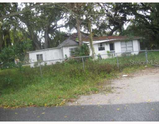 1343 32nd St., Sarasota, FL 34234