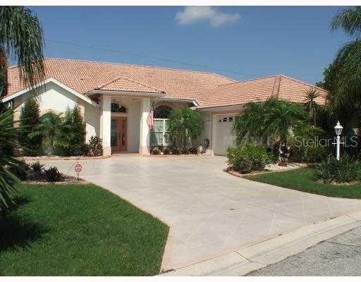 132 Grand Oak Cir, Venice, FL 34292