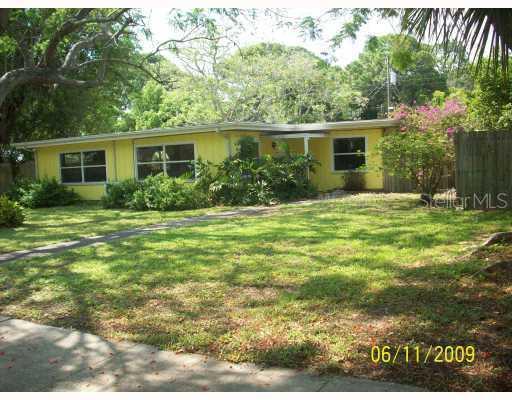 2177 Arlington St., Sarasota, FL 34239