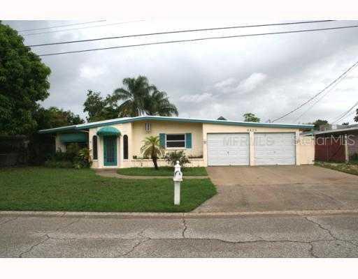 4423 3rd Ave., Bradenton, FL 34208